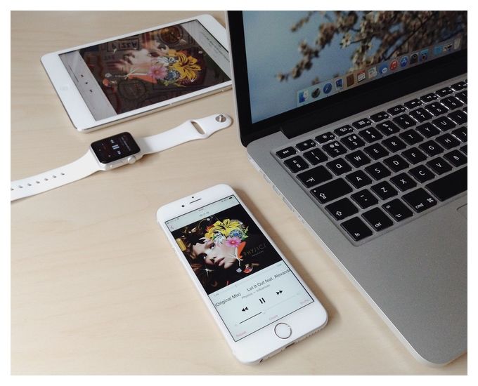 куда сохраняются фотографии с iphone на пк