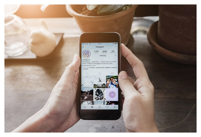 добавление текста к фотографии instagram